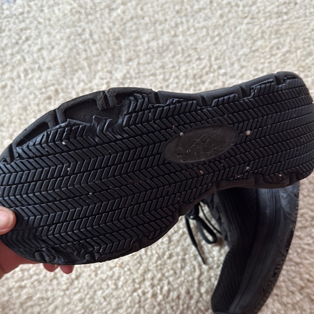 Work Shoes - Picture 4 of 9